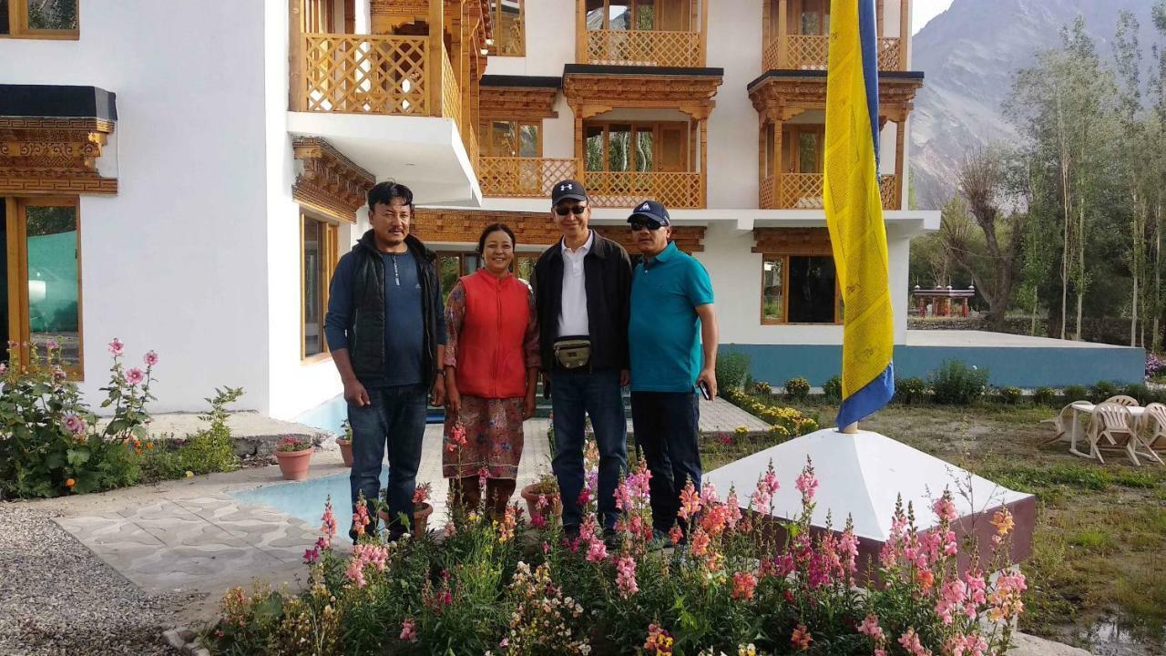 Hunder Residency Hotel Leh Exterior photo