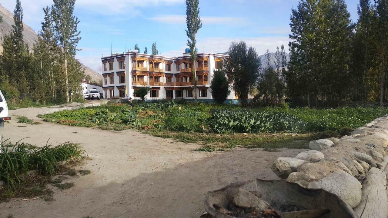 Hunder Residency Hotel Leh Exterior photo